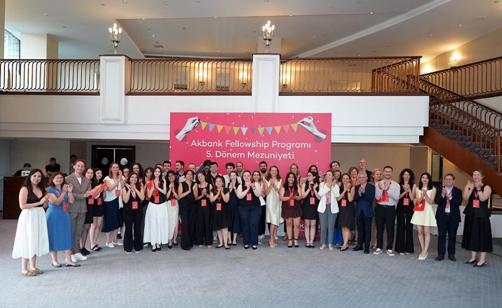 Akbank Fellowship Programı Beşinci Dönem Mezunlarını Uğurladı