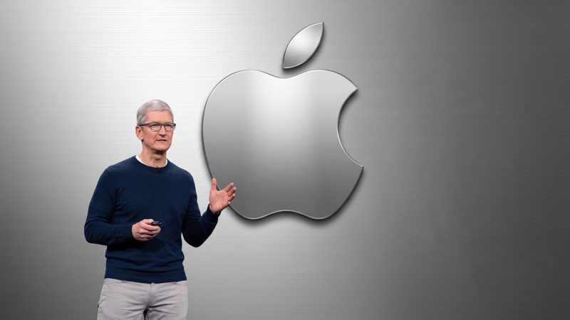 Apple CEO’su Tim Cook’tan dev hisse satışı